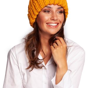 BK101 Czapka z pomponem &#8211; miodowa